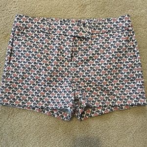 Very good used Vineyard vines whale shorts.